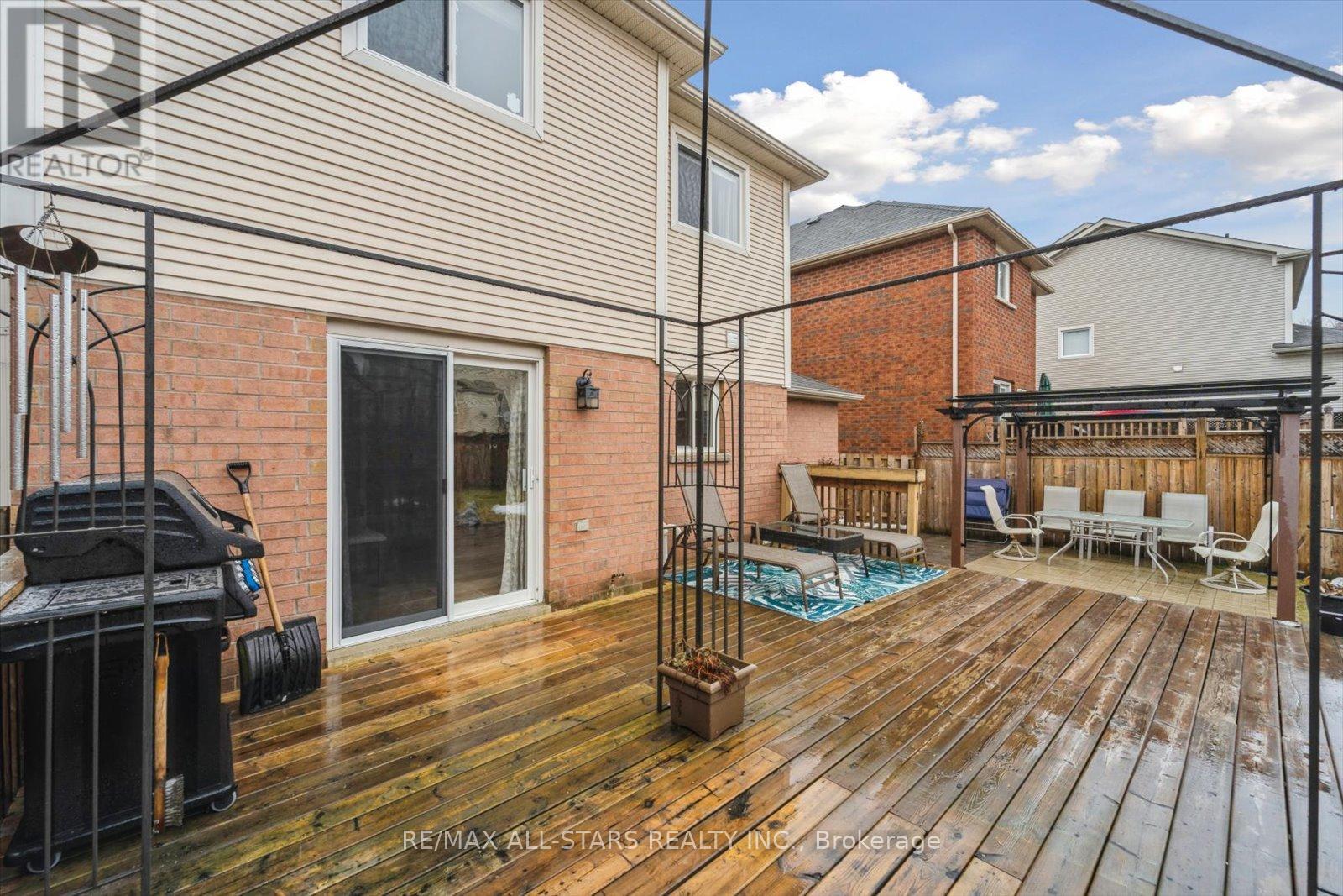 62 Reddenhurst Crescent, Georgina, Ontario  L4P 4G2 - Photo 42 - N12877386