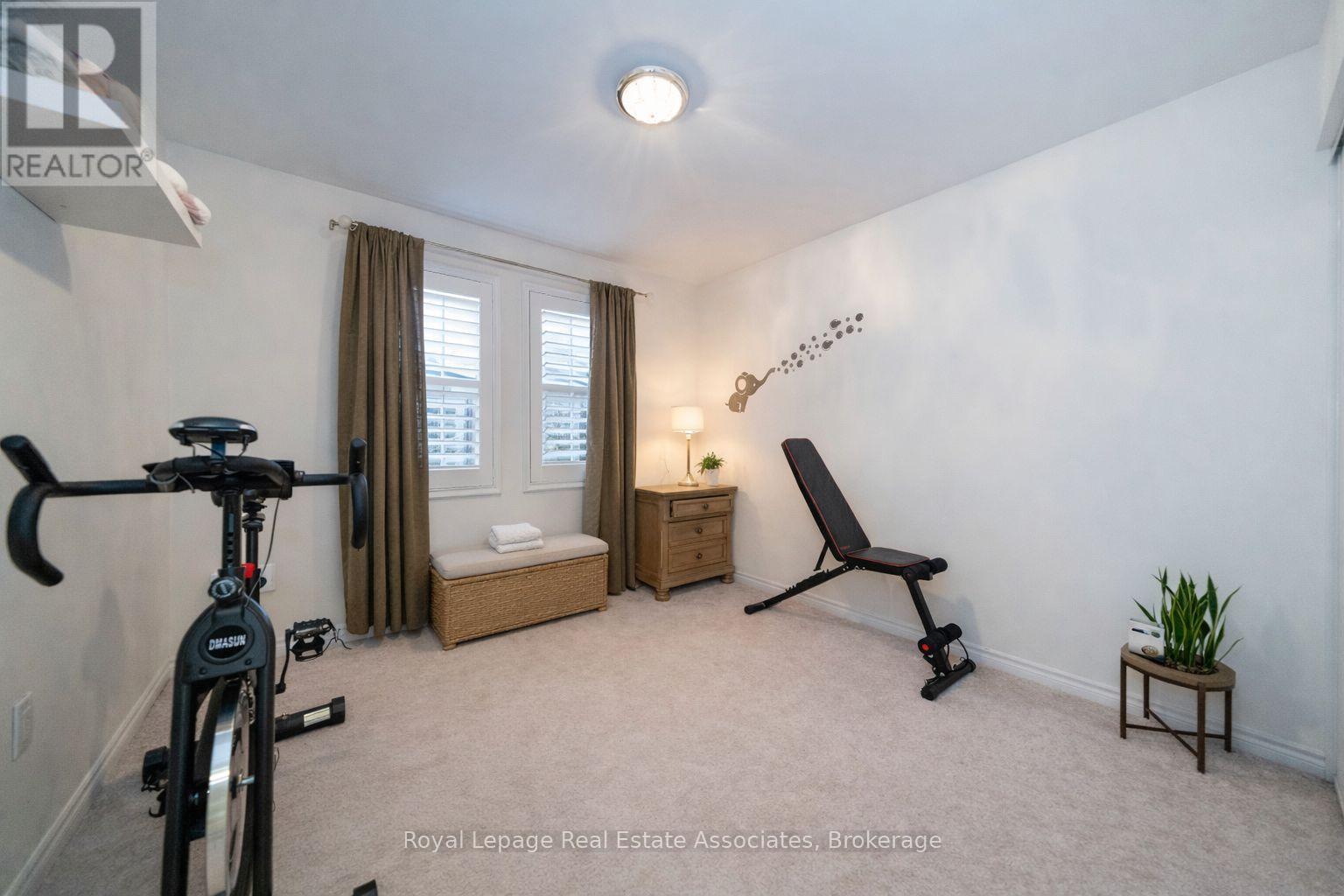 307 Whitlock Avenue, Milton (Fo Ford), Ontario  L9E 1C6 - Photo 14 - W12877722