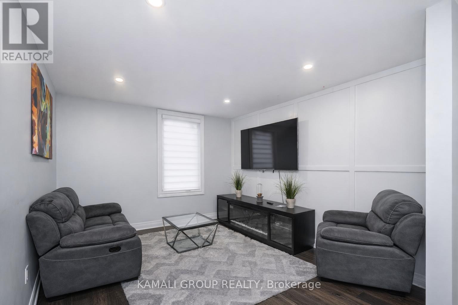 Unit 2 - 449 Kenilworth Avenue N, Hamilton (Industrial Sector), Ontario  L8H 4T5 - Photo 4 - X12863042