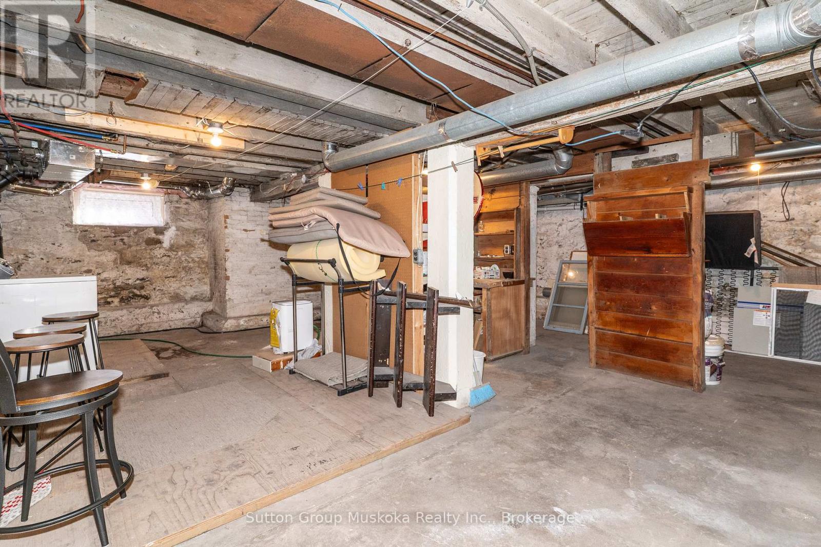 24 Mary Street W, Huntsville (Chaffey), Ontario  P1H 1V3 - Photo 50 - X12870140