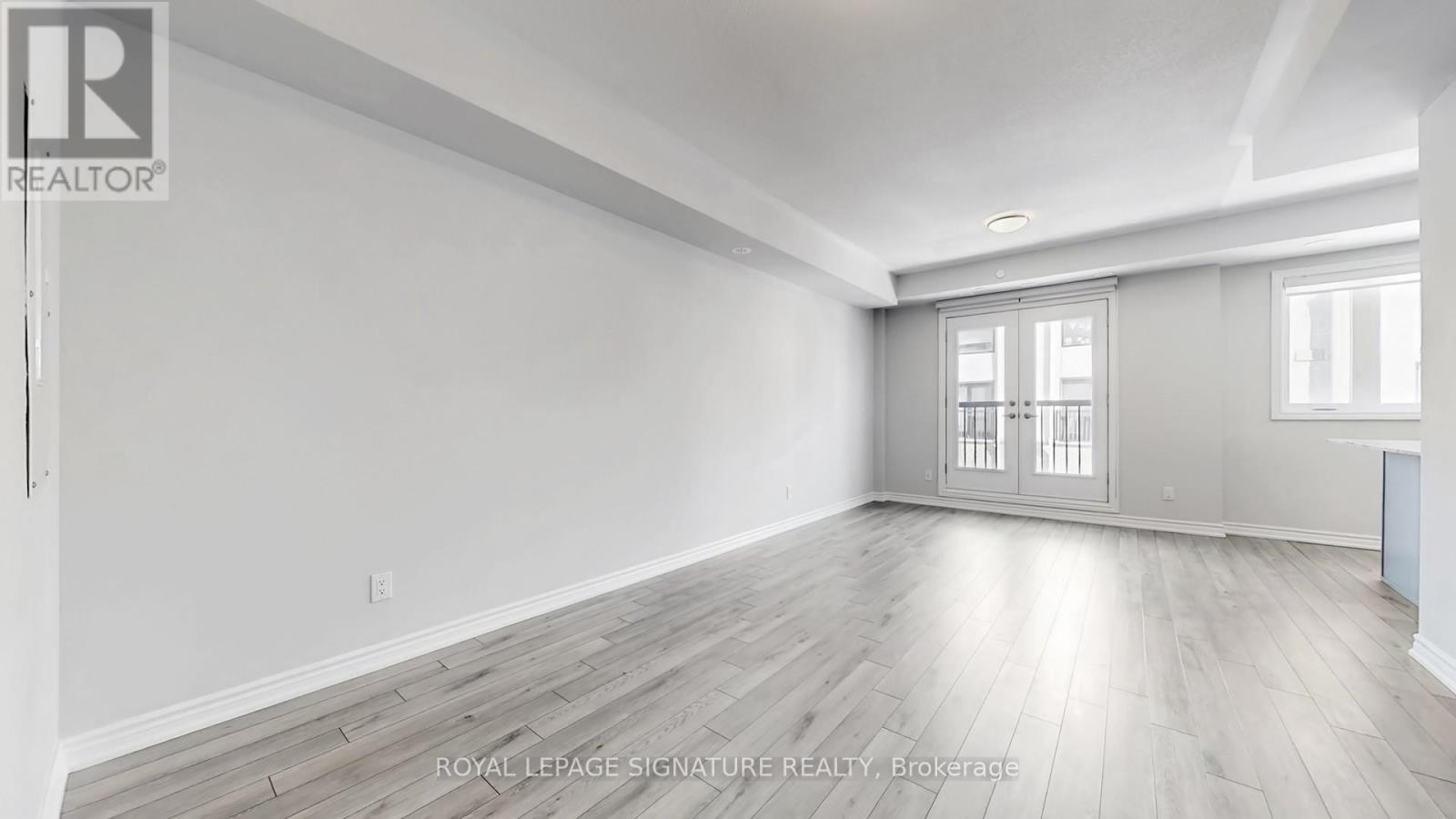 310 - 349 Wheat Boom Drive, Oakville, Ontario  L6H 7X5 - Photo 4 - W12847786