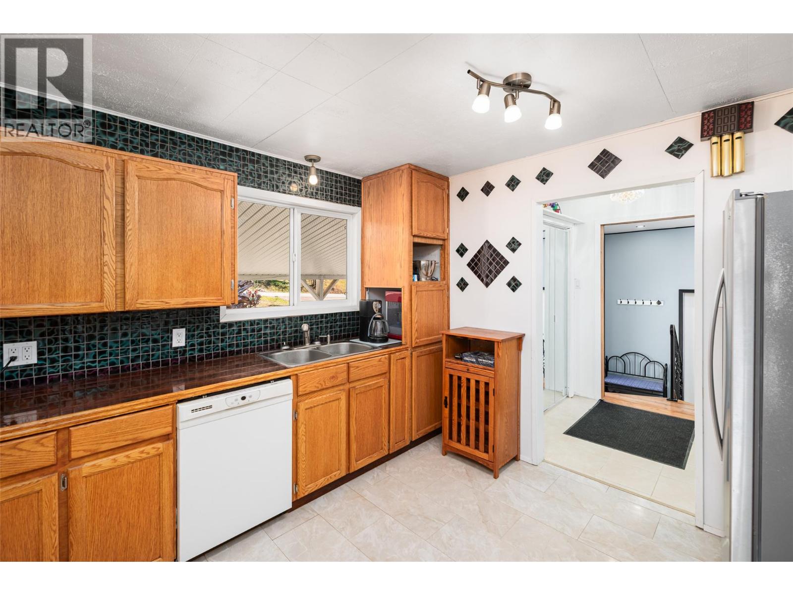 5145 Elsie Holmes Road, Wynndel, British Columbia  V0B 2N1 - Photo 11 - 10379221