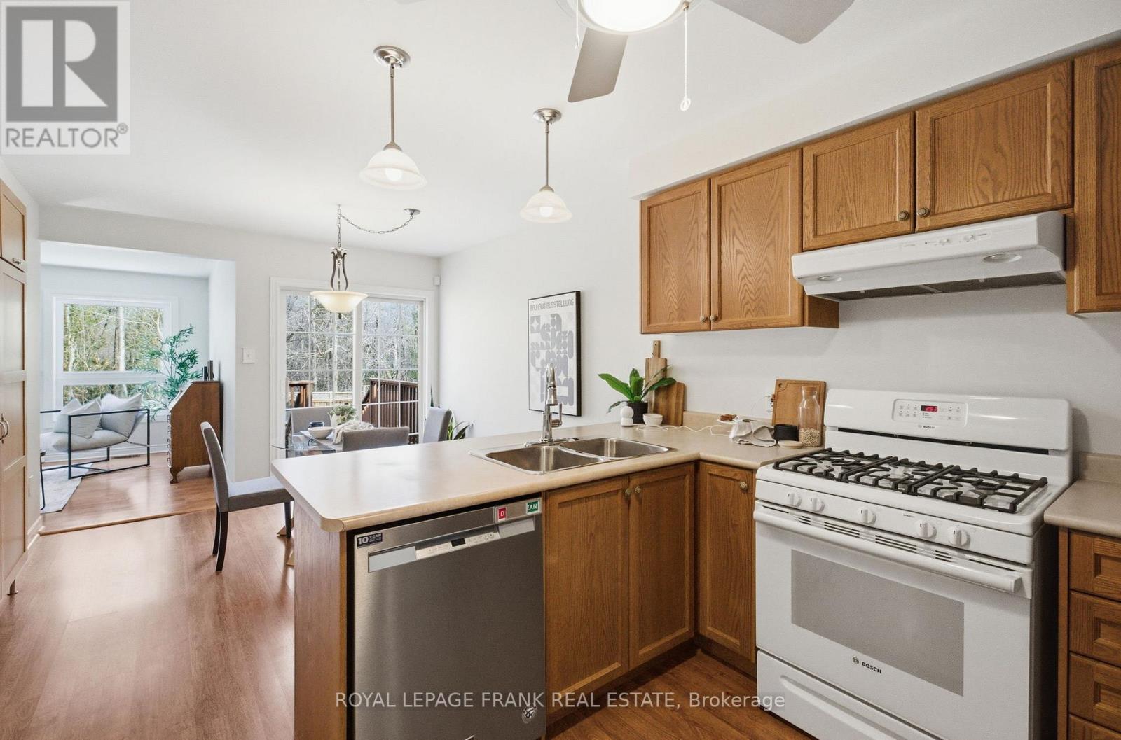 85 Gateway Court E, Whitby, Ontario  L1R 3M8 - Photo 12 - E12877914