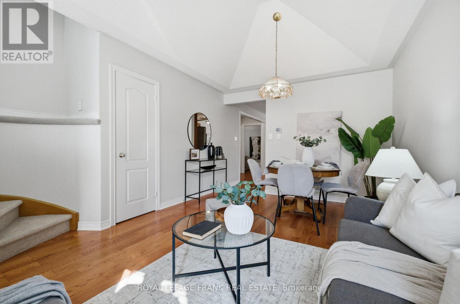 85 Gateway Court E, Whitby, Ontario  L1R 3M8 - Photo 9 - E12877914