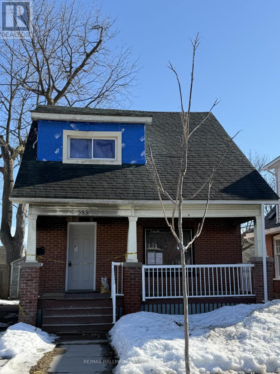 585 BOLIVAR STREET, Peterborough, Ontario