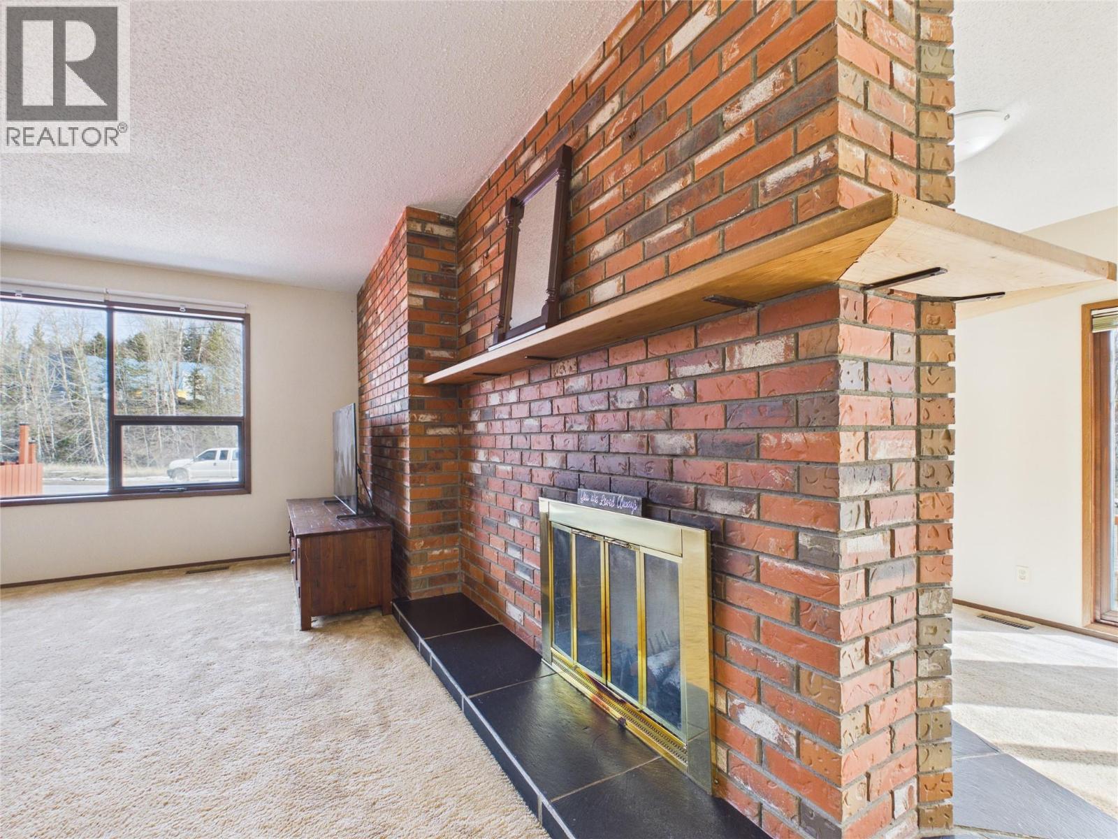 419 Lindsay Street, Kimberley, British Columbia V1A 1L7 - Photo 6 - 10378956