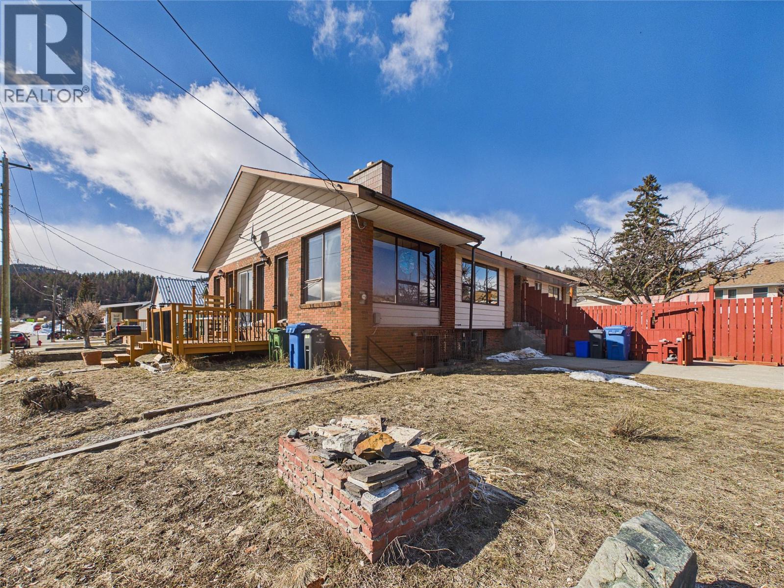 419 Lindsay Street, Kimberley, British Columbia V1A 1L7 - Photo 2 - 10378956