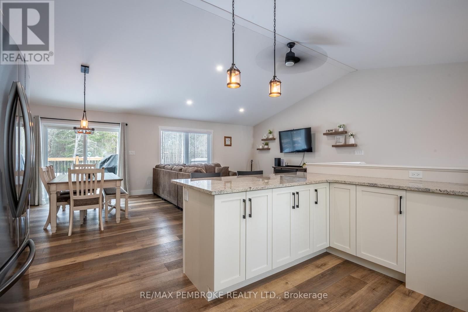 13 Rantz Road, Petawawa, Ontario  K8H 2W8 - Photo 21 - X12878002