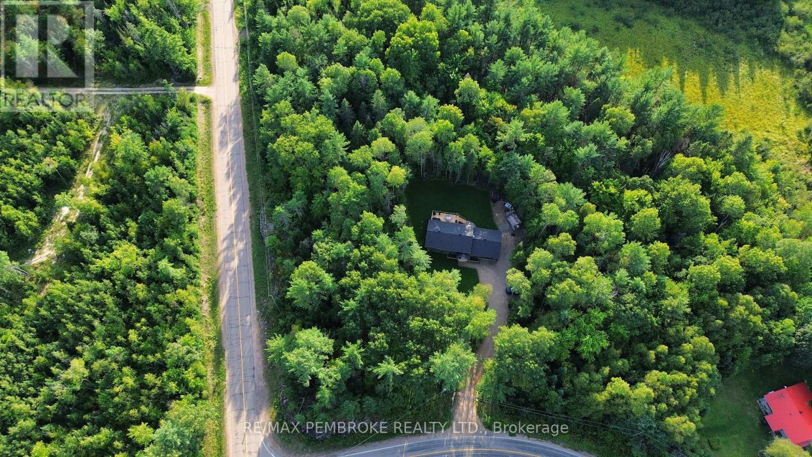 13 Rantz Road, Petawawa, Ontario  K8H 2W8 - Photo 5 - X12878002