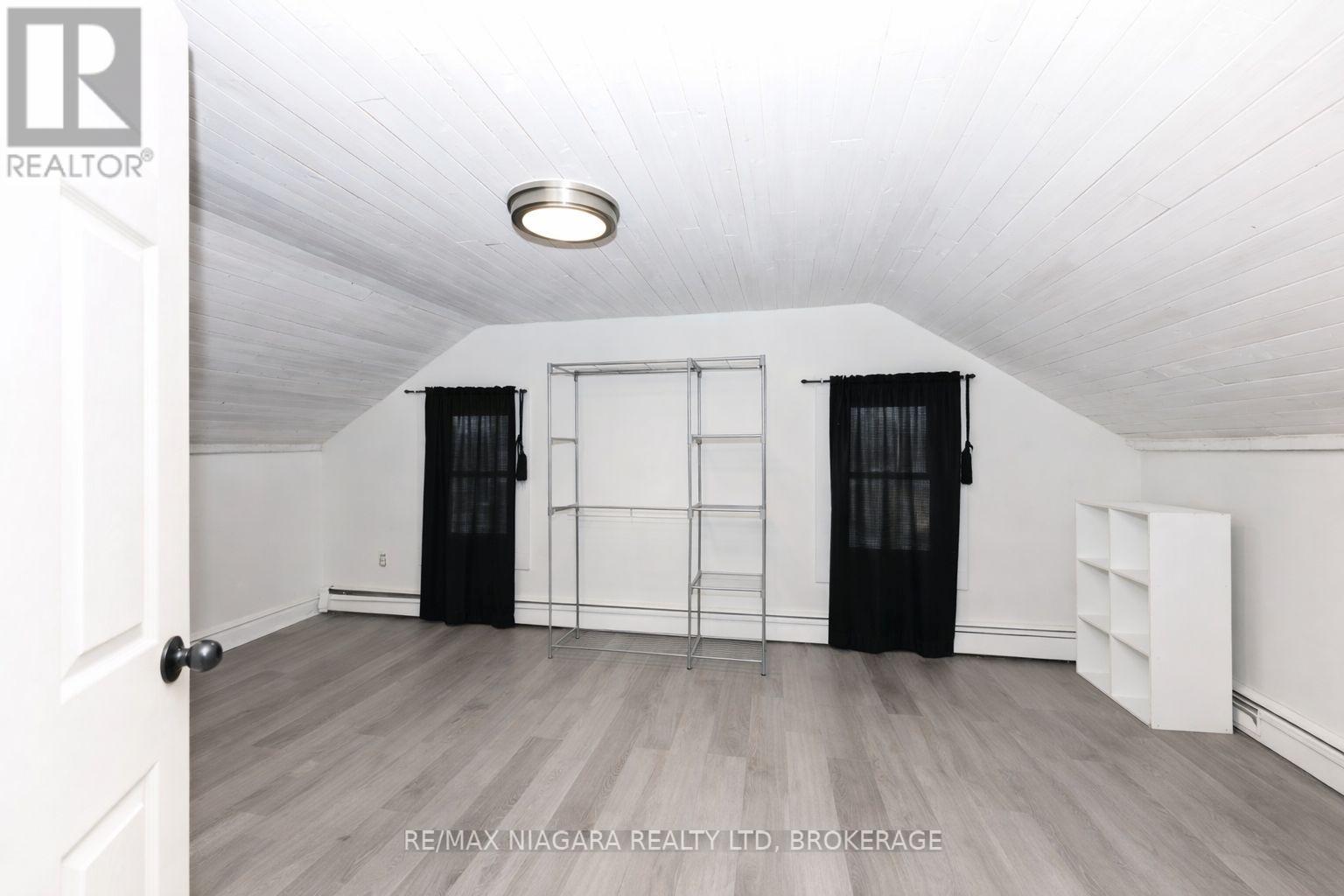 406 Ridge Road N, Fort Erie, Ontario  L0S 1N0 - Photo 10 - X12877968