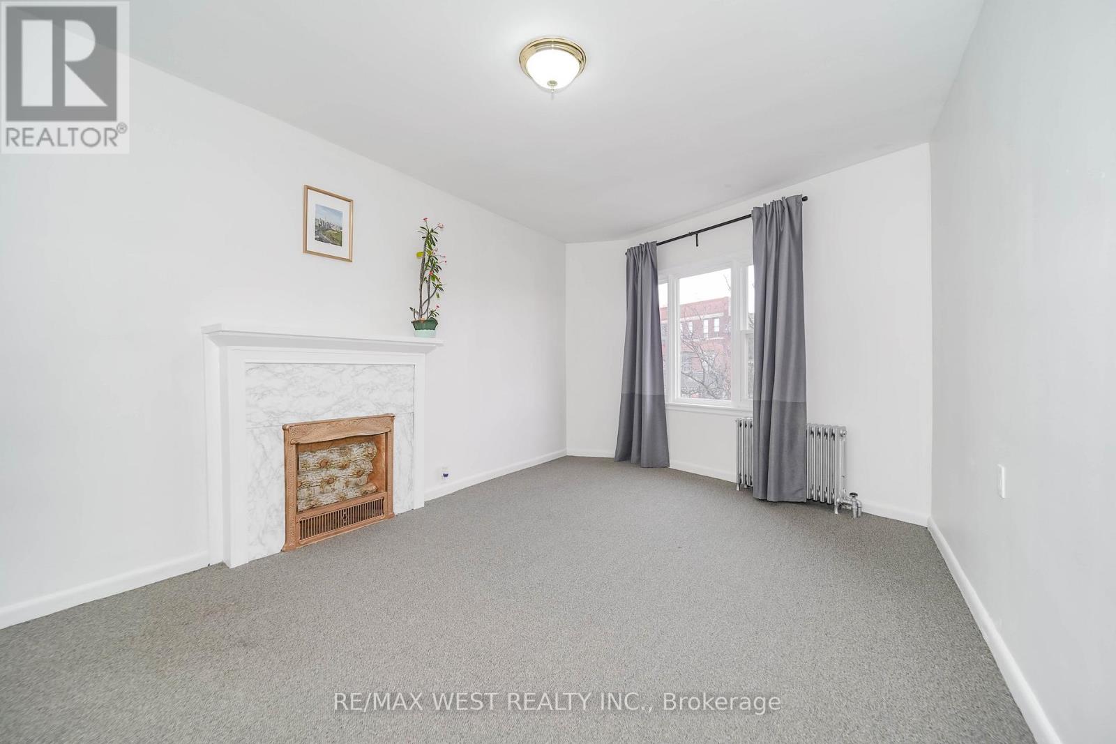 684 College Street, Toronto, Ontario  M6G 1C1 - Photo 4 - C12877894