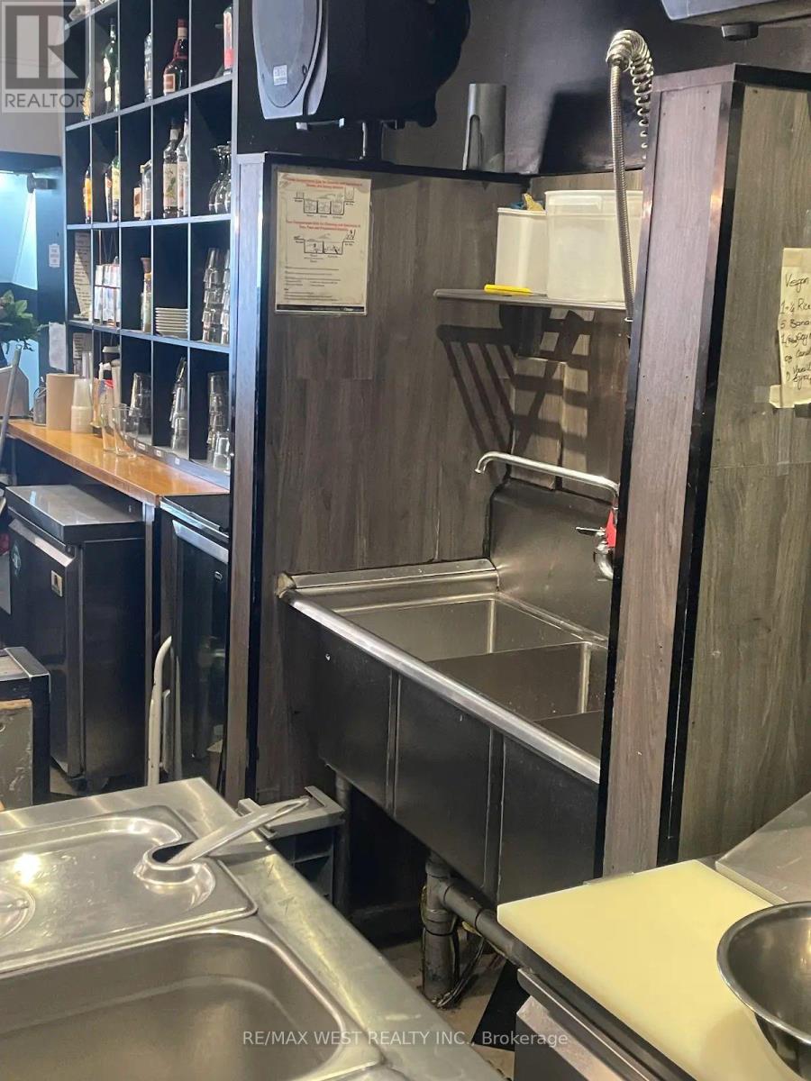 Main & Bsmnt - 505 Mount Pleasant Road, Toronto (Mount Pleasant East), Ontario  M4S 2L9 - Photo 6 - C12877966