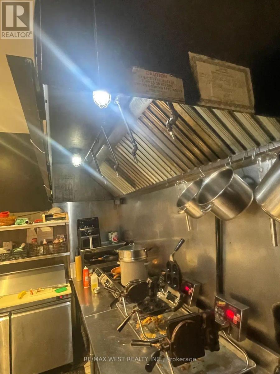 Main & Bsmnt - 505 Mount Pleasant Road, Toronto (Mount Pleasant East), Ontario  M4S 2L9 - Photo 7 - C12877966