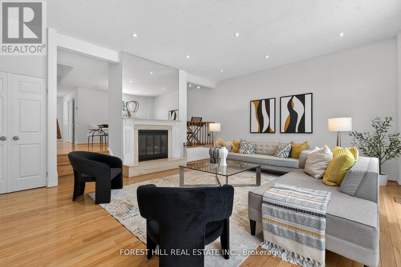 37 Rainbow Creek Way, Toronto, Ontario  M2K 2T9 - Photo 7 - C12877992