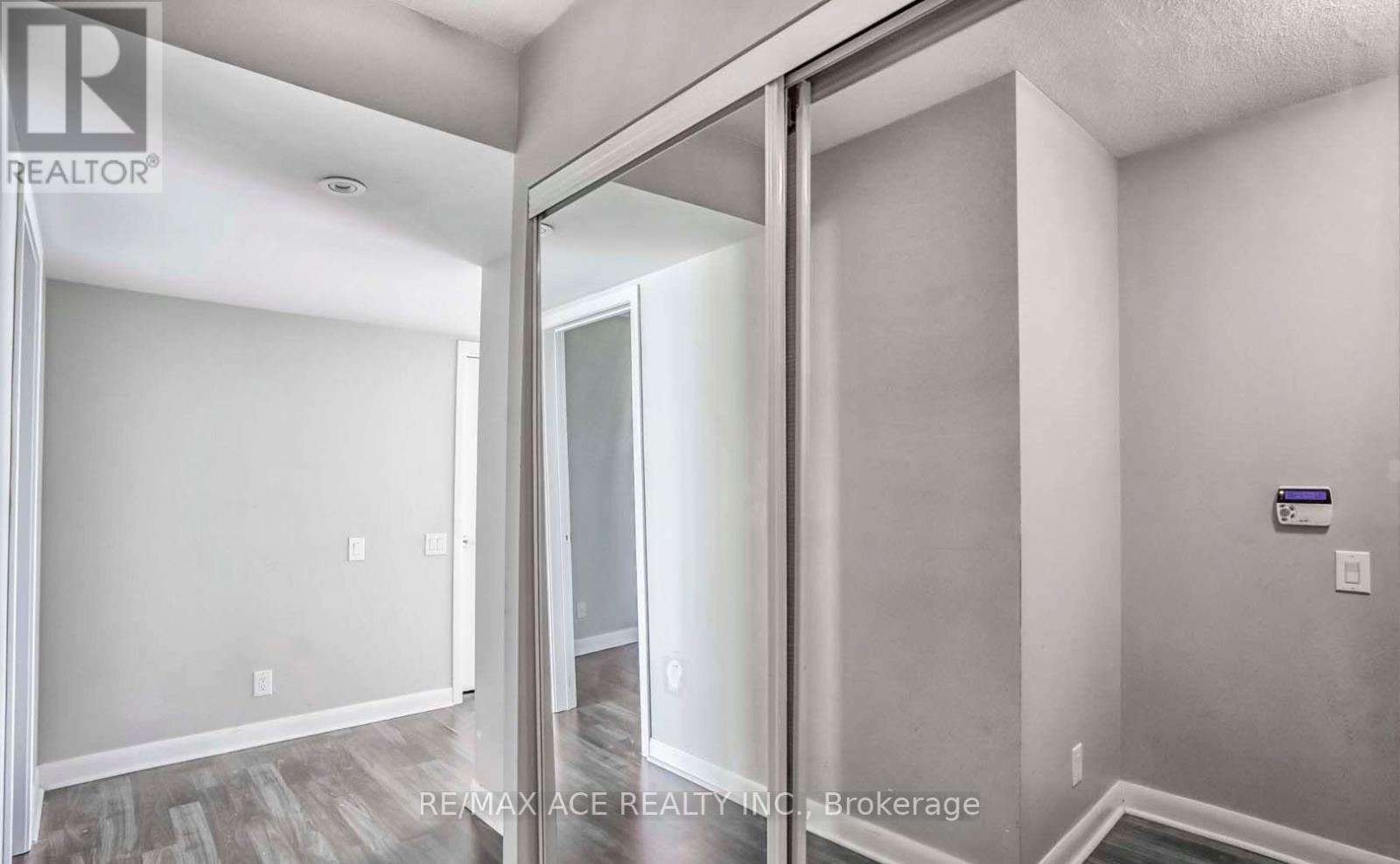 1202 - 25 Town Centre Court, Toronto (Bendale), Ontario  M1P 0B4 - Photo 3 - E12877912