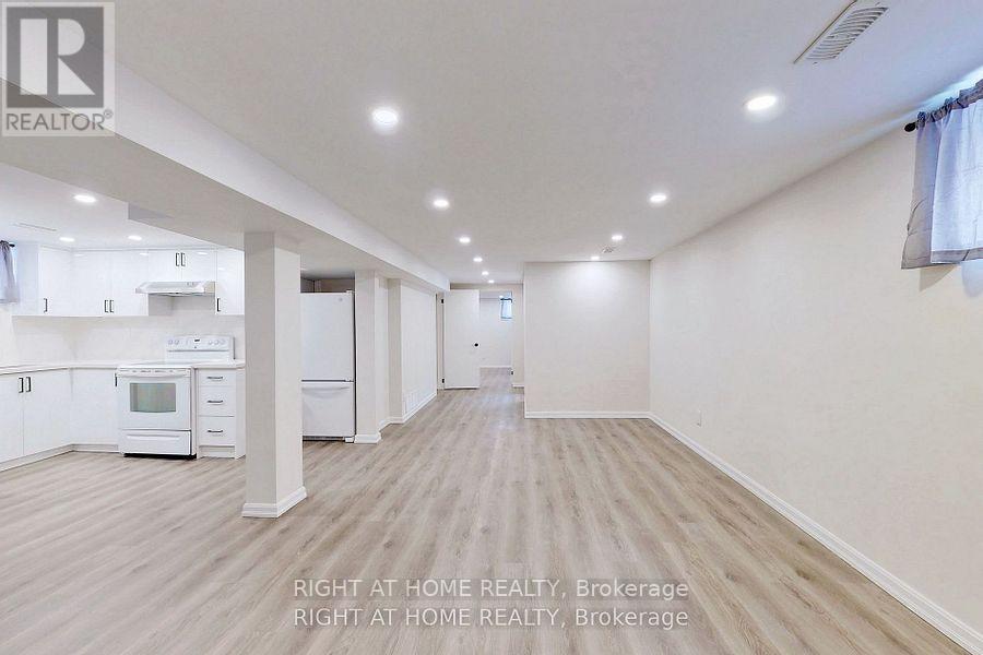 Bsmt - 7 Rothwell Road, Toronto (Wexford-Maryvale), Ontario  M1R 4K6 - Photo 1 - E12877988