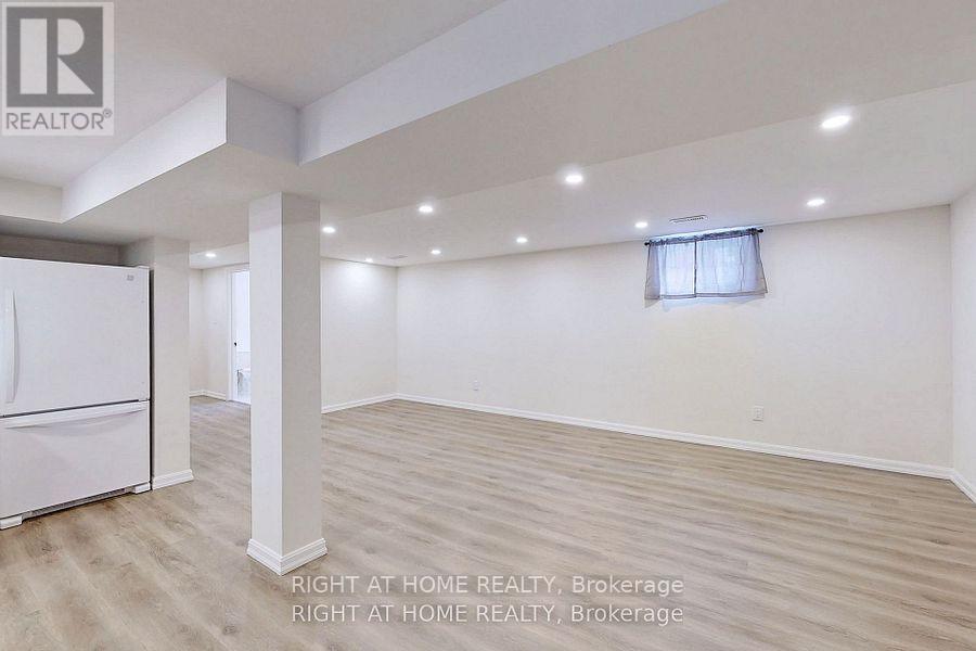 Bsmt - 7 Rothwell Road, Toronto (Wexford-Maryvale), Ontario  M1R 4K6 - Photo 8 - E12877988