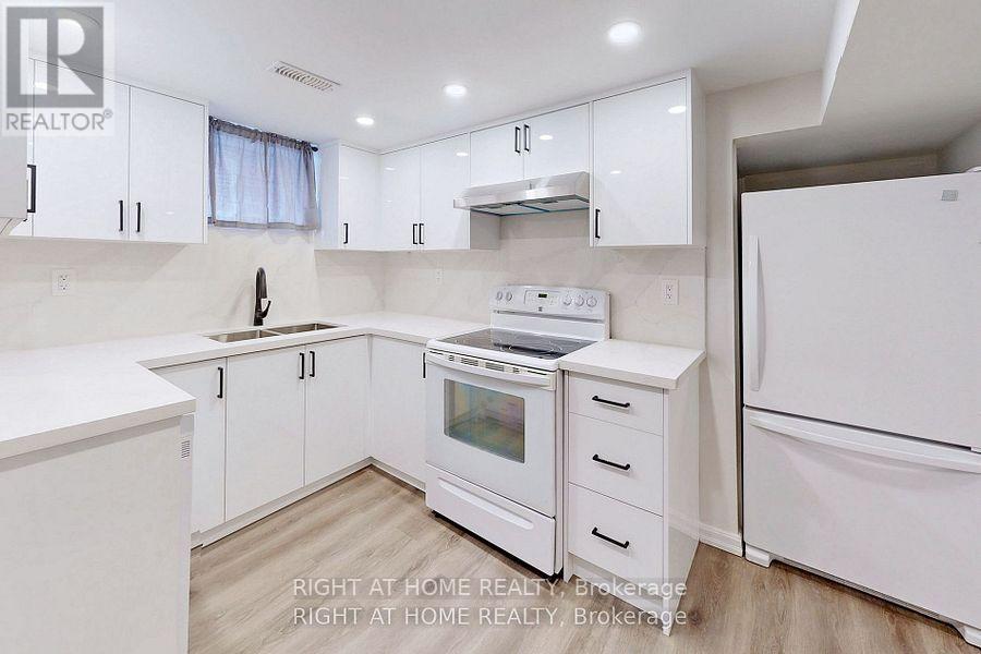 Bsmt - 7 Rothwell Road, Toronto (Wexford-Maryvale), Ontario  M1R 4K6 - Photo 9 - E12877988