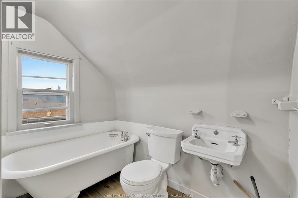 2420 Francois Road, Windsor, Ontario  N8W 4T4 - Photo 18 - 26005280