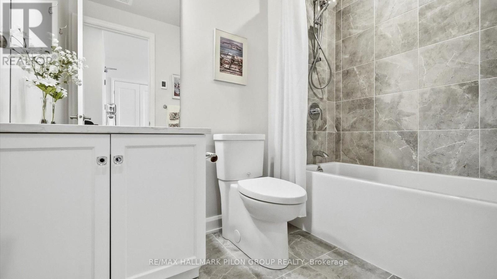 302 - 170 Boundstone Way, Ottawa, Ontario  K2T 0M8 - Photo 17 - X12760770