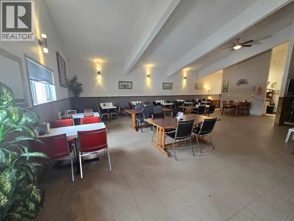 215 4 Avenue, Warner, Alberta  T0K 2L0 - Photo 3 - A2262382