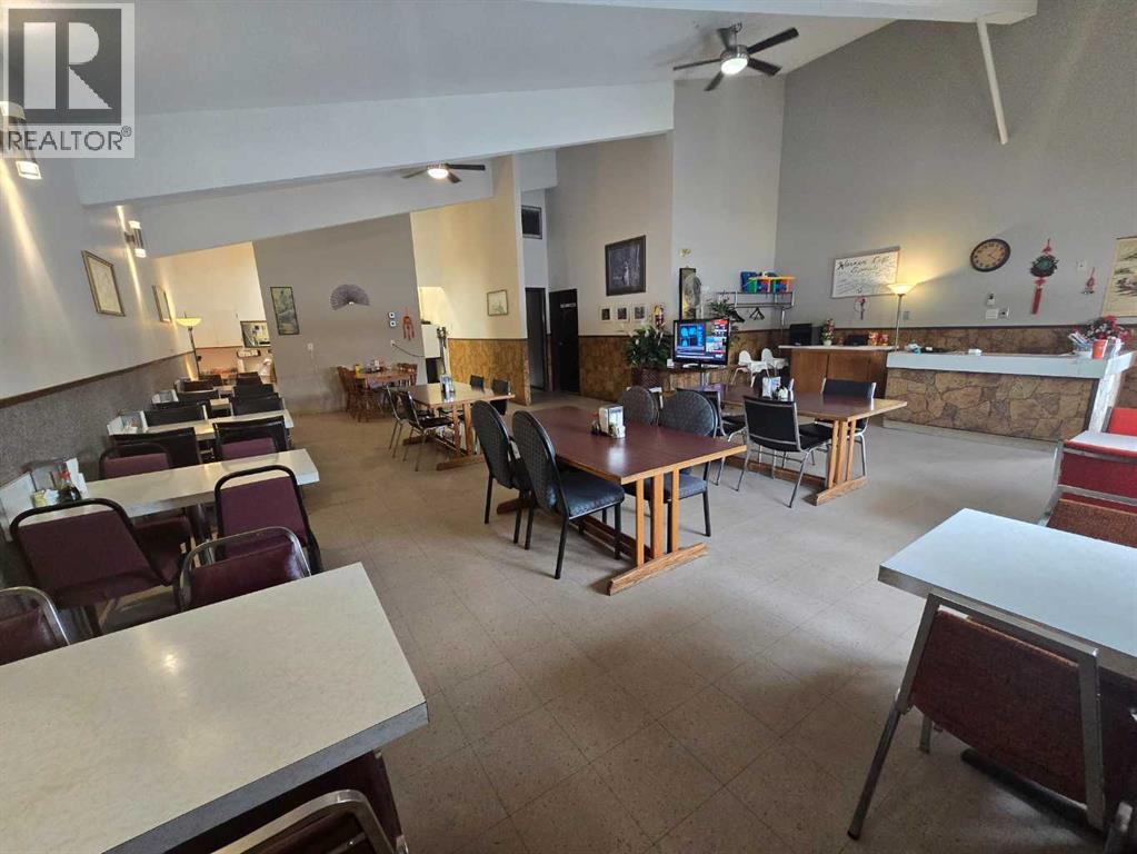 215 4 Avenue, Warner, Alberta  T0K 2L0 - Photo 2 - A2262382