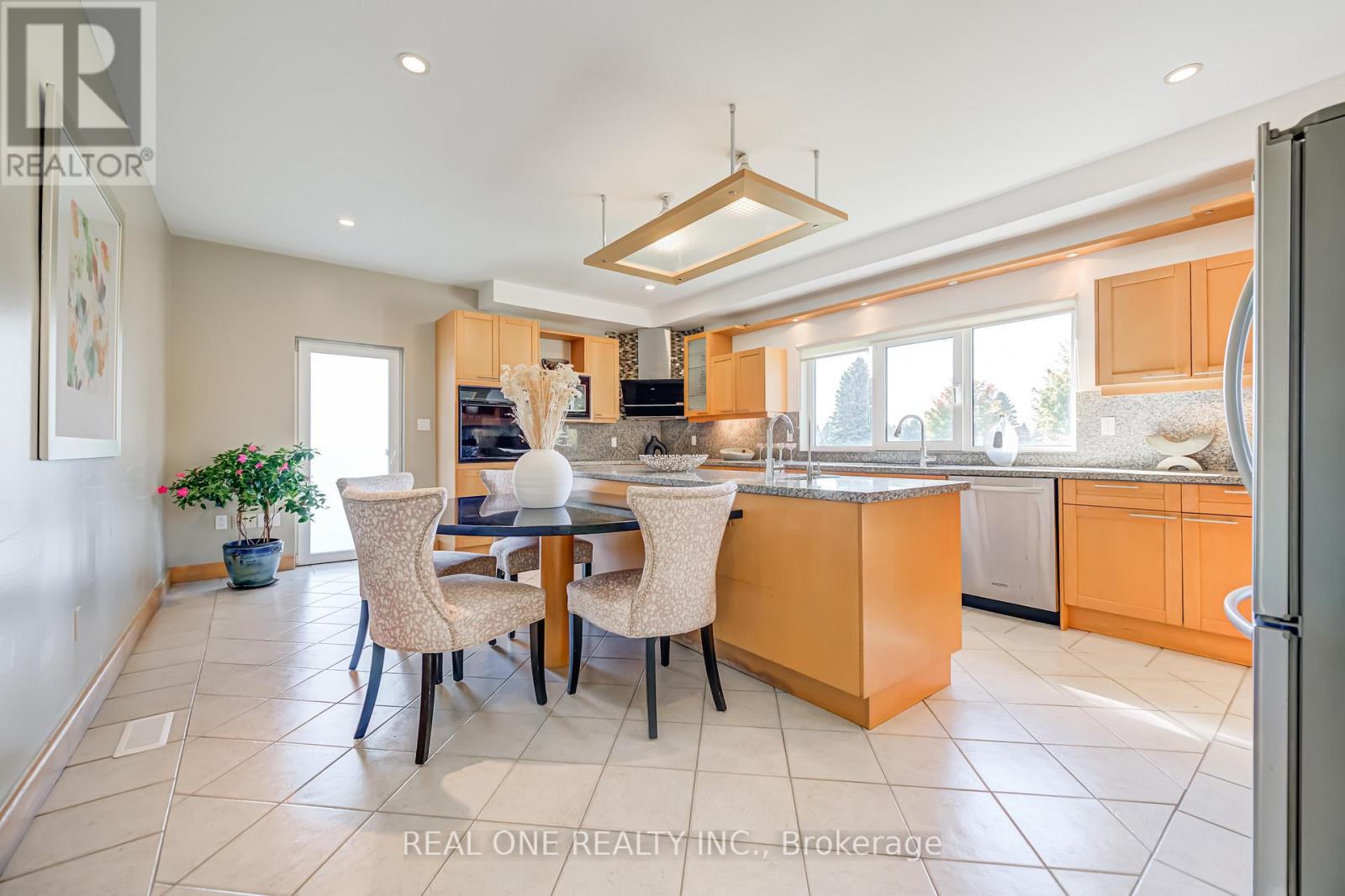 2477 Hornes Road, East Gwillimbury, Ontario  L0G 1R0 - Photo 22 - N12877908