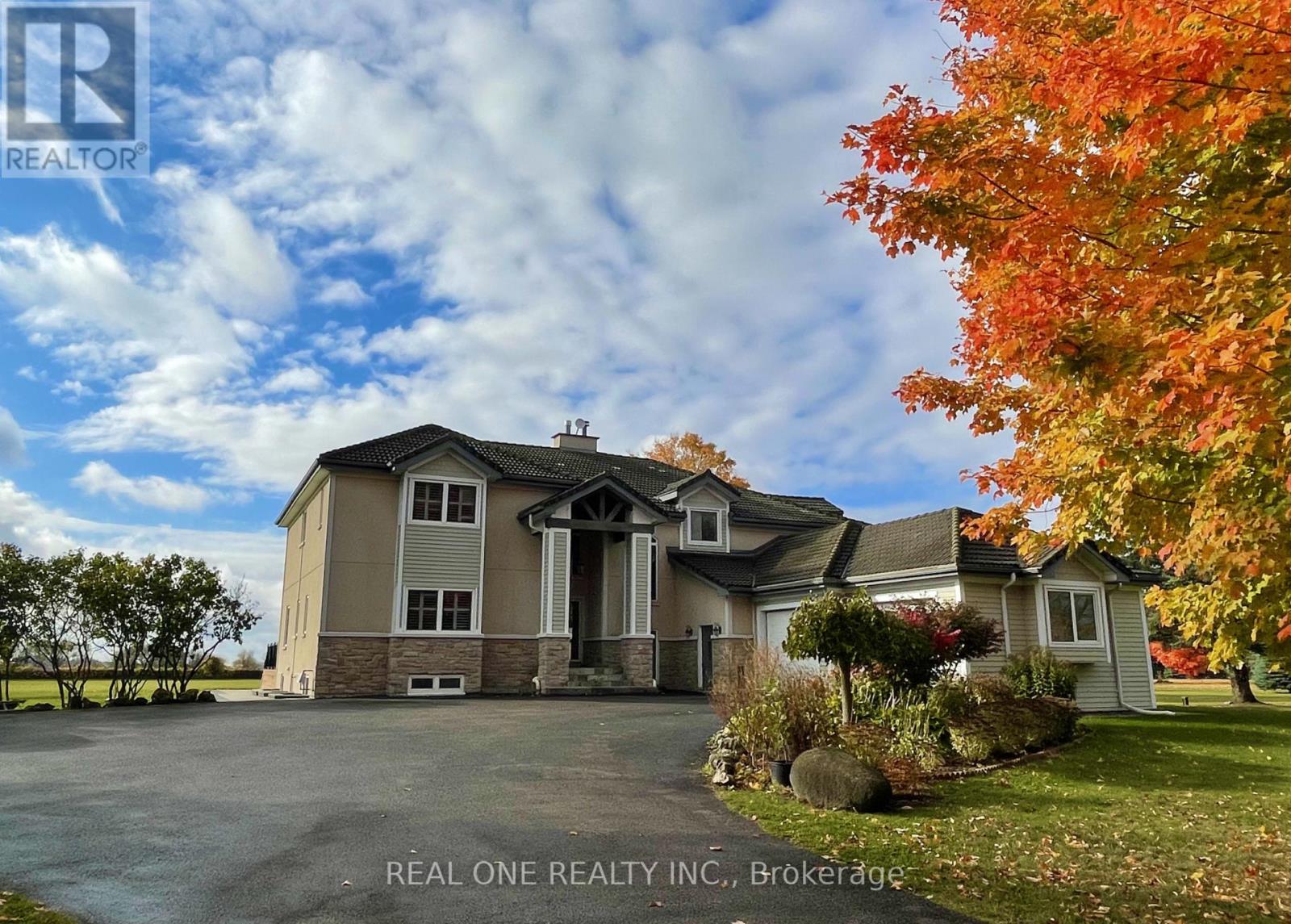 2477 Hornes Road, East Gwillimbury, Ontario  L0G 1R0 - Photo 4 - N12877908