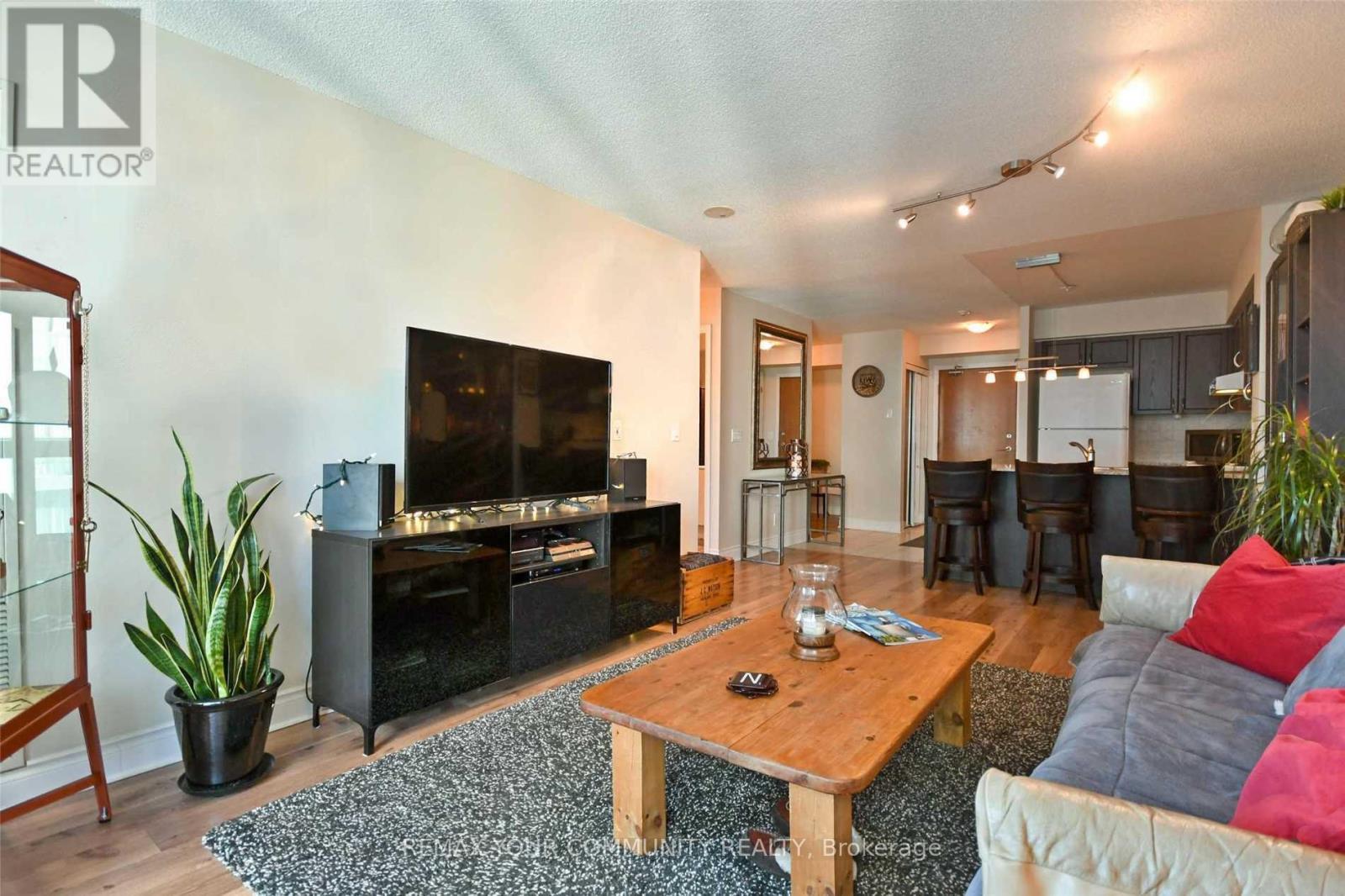 1009 - 75 South Town Centre Boulevard, Markham, Ontario  L6G 0B3 - Photo 6 - N12877920