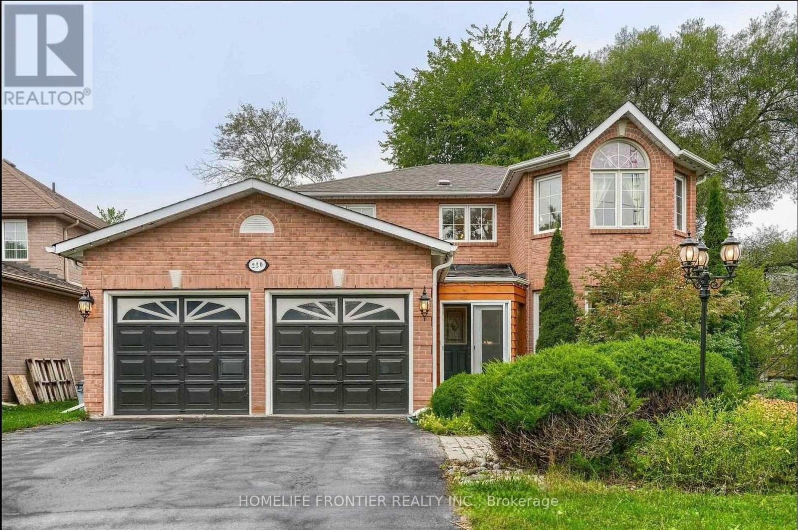 220 OLDE BAYVIEW AVENUE, richmond hill (oak ridges lake wilcox), Ontario