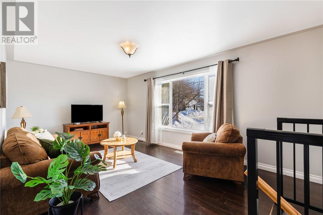 16 Vaughan Avenue, Capreol, Ontario  P0M 1H0 - Photo 6 - 2126788