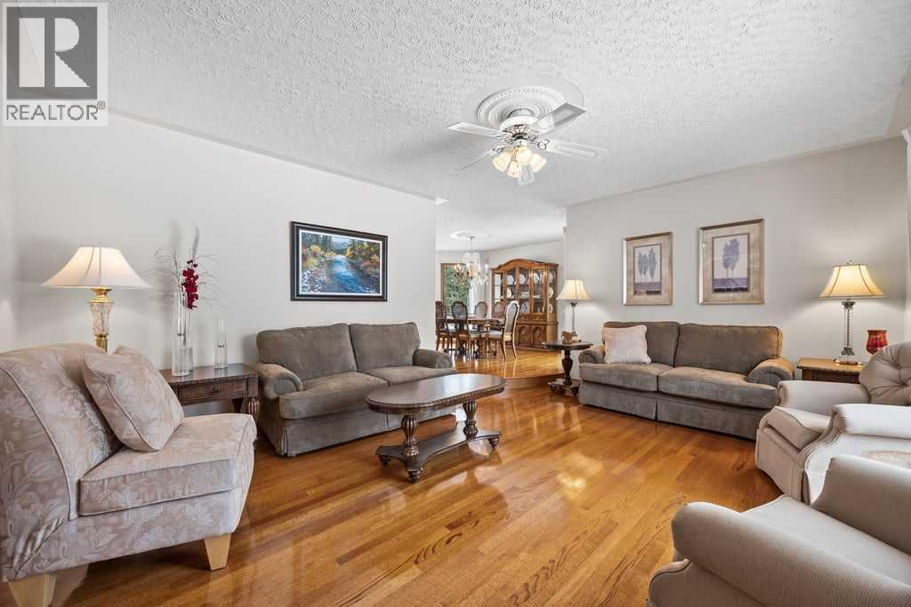 70 Springland Manor Crescent, Rural Rocky View County, Alberta  T3Z 3K1 - Photo 8 - A2290286