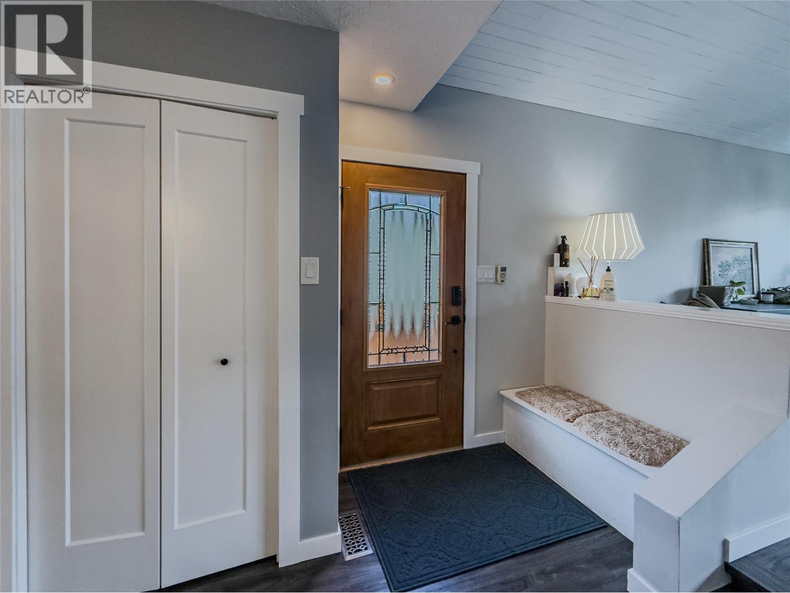 2485 Valleyview Drive, Kamloops, British Columbia  V2C 4E2 - Photo 7 - 10379100