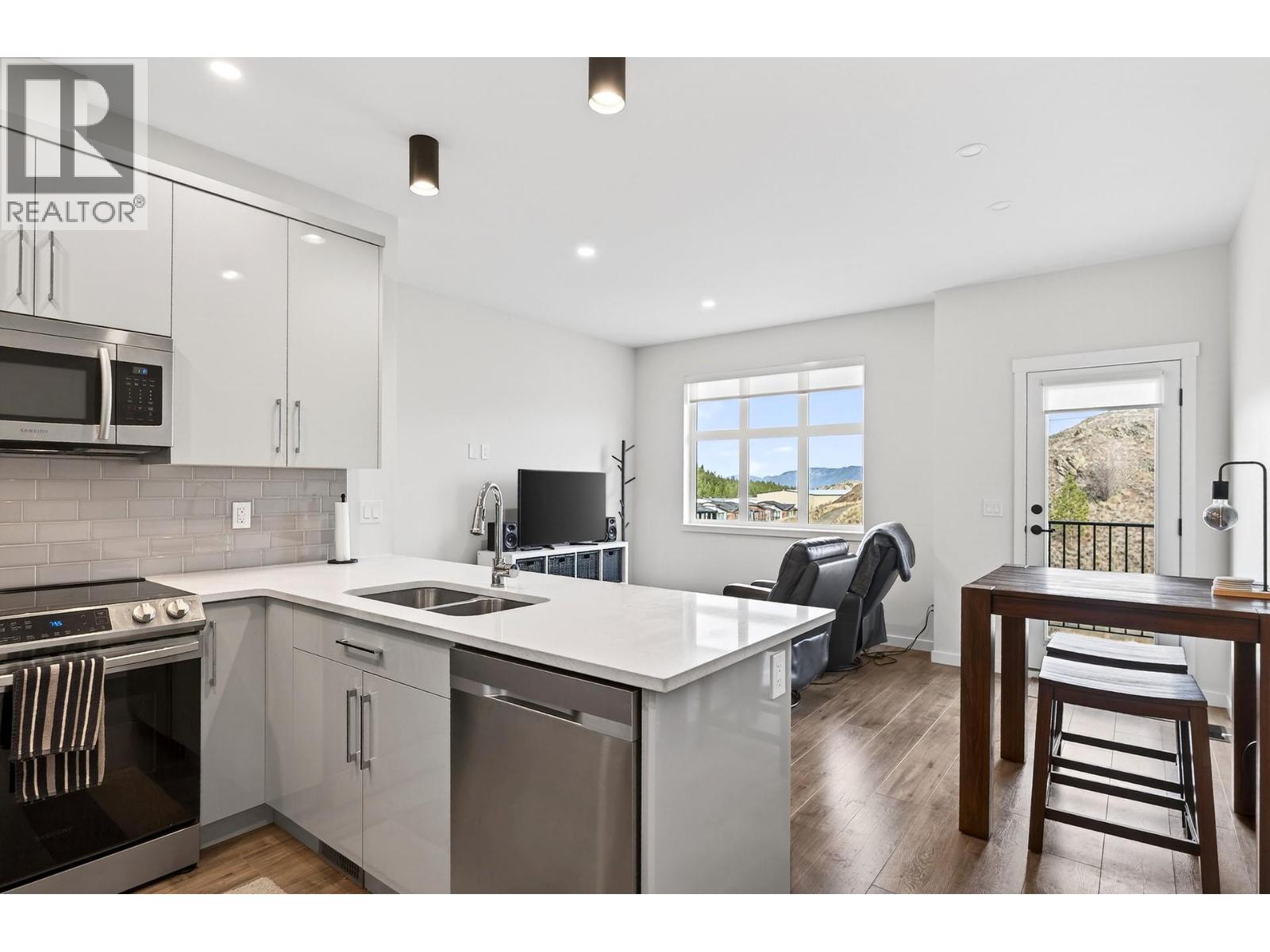 1701 Foxtail Drive Unit# 110, Kamloops, British Columbia  V1S 0E9 - Photo 7 - 10379205