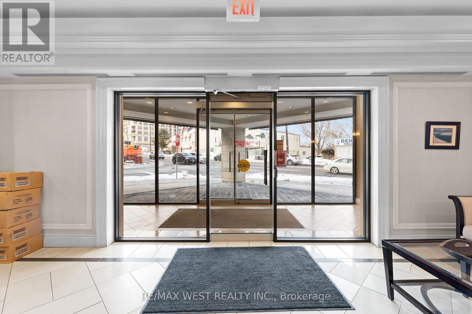 511 - 25 Earlington Avenue, Toronto, Ontario  M8X 3A3 - Photo 2 - W12865414