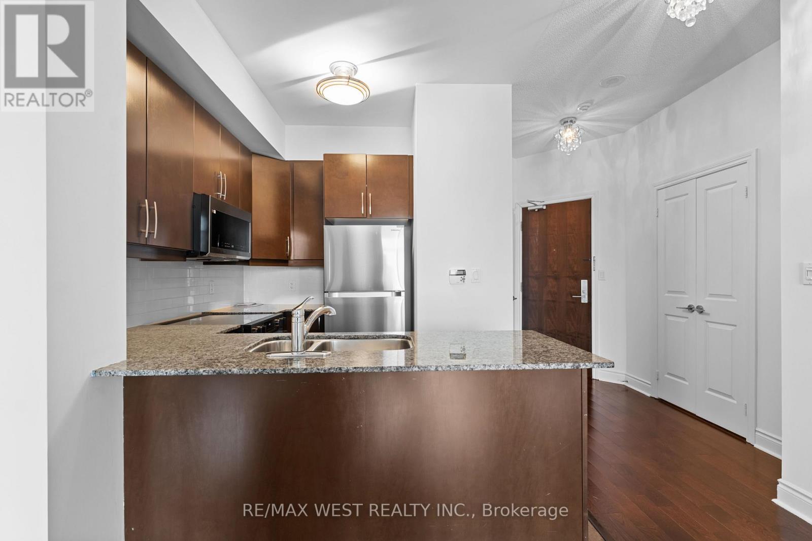 511 - 25 Earlington Avenue, Toronto, Ontario  M8X 3A3 - Photo 12 - W12865414