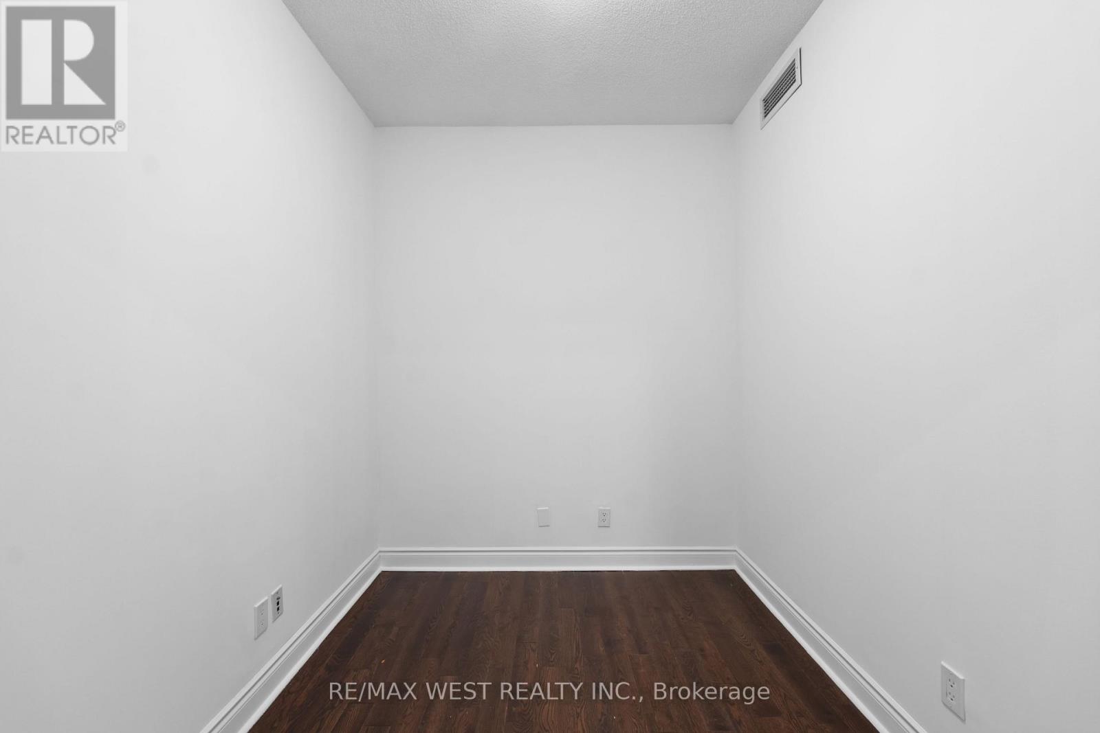 511 - 25 Earlington Avenue, Toronto, Ontario  M8X 3A3 - Photo 33 - W12865414