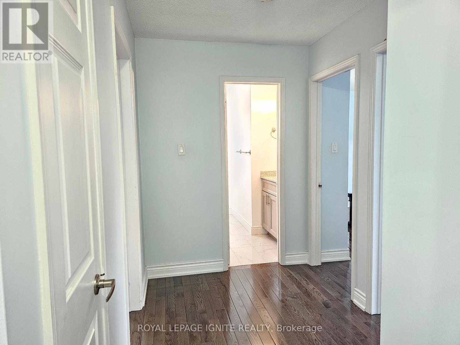 17 St Emilion Way, Toronto, Ontario  M9V 5A5 - Photo 13 - W12877888