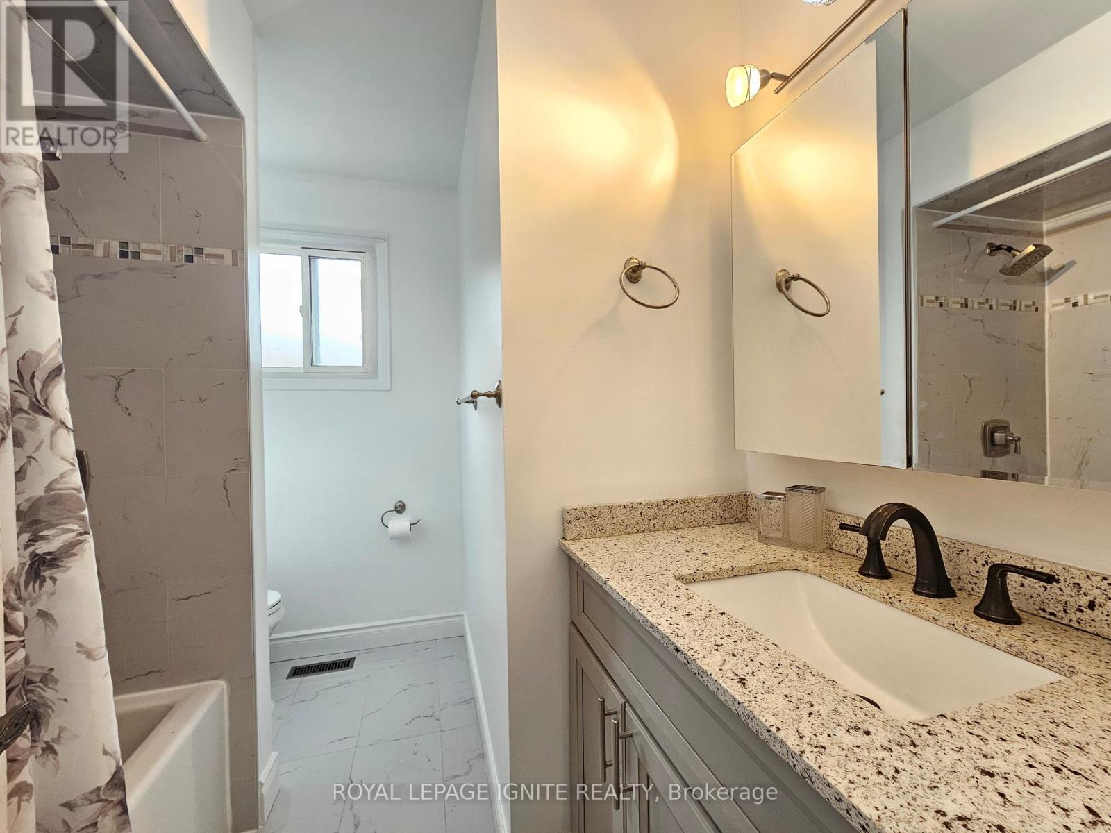 17 St Emilion Way, Toronto, Ontario  M9V 5A5 - Photo 15 - W12877888