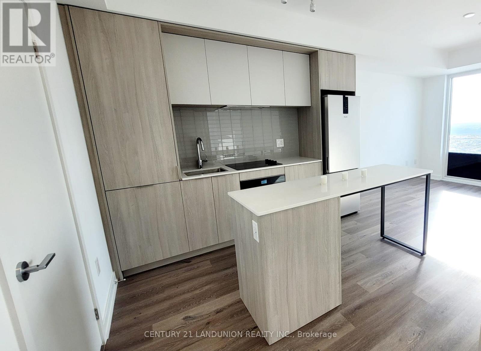 4809 - 395 Square One Drive, Mississauga (City Centre), Ontario  L5B 0B6 - Photo 4 - W12877906