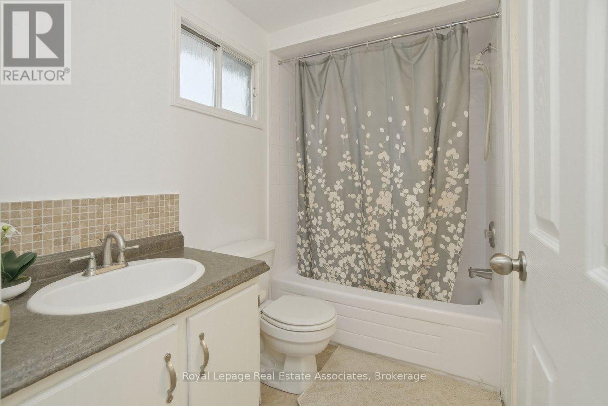 725 Coulson Avenue, Milton, Ontario  L9T 4J3 - Photo 19 - W12877990