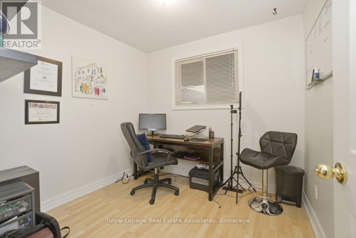 725 Coulson Avenue, Milton, Ontario  L9T 4J3 - Photo 29 - W12877990