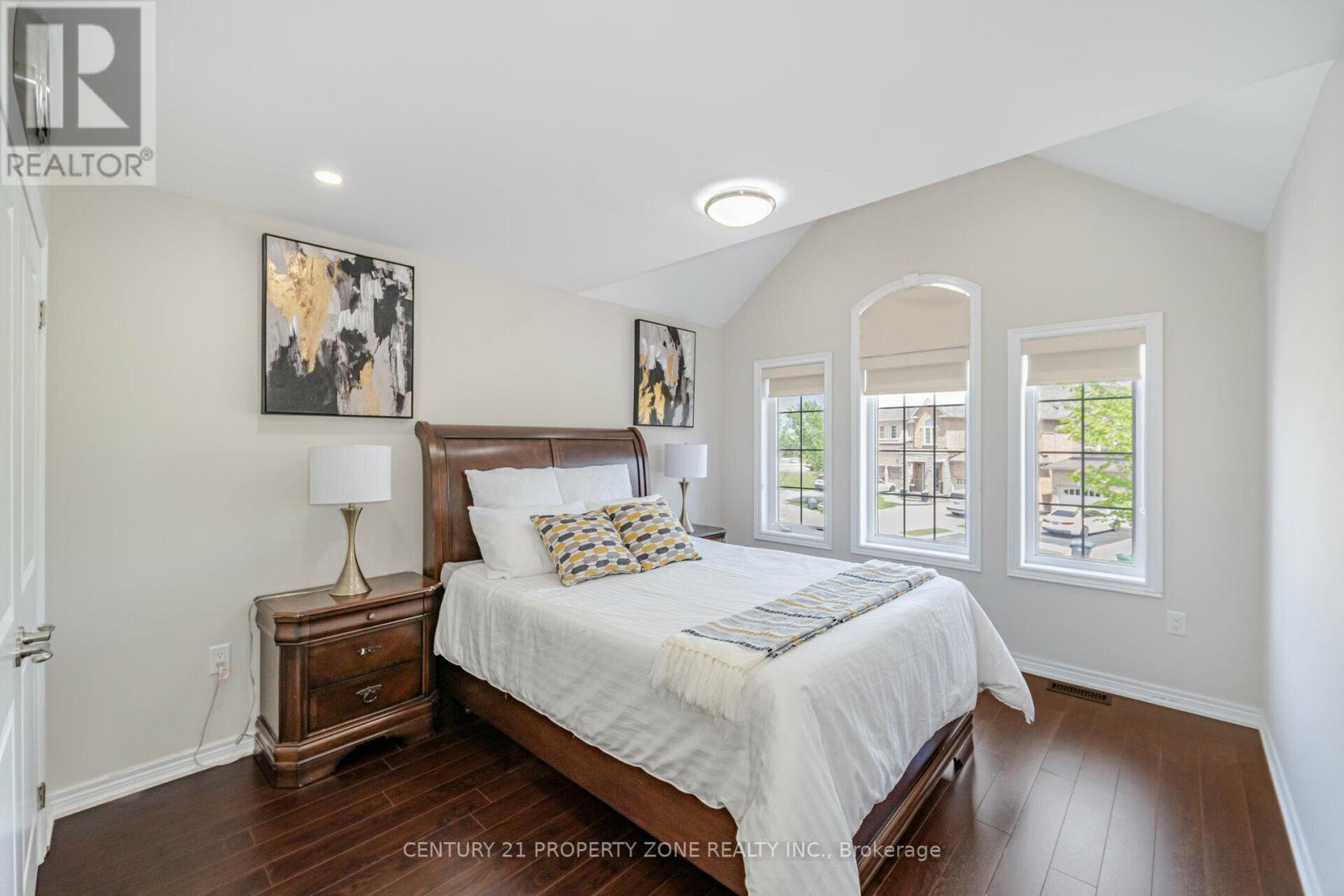 8 Teal Crest Circle, Brampton, Ontario  L6X 2Z6 - Photo 39 - W12878004