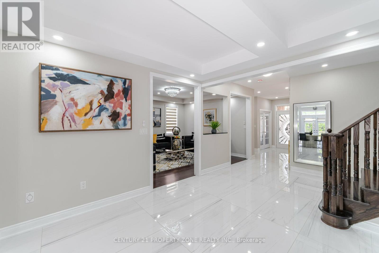 8 Teal Crest Circle, Brampton, Ontario  L6X 2Z6 - Photo 7 - W12878004