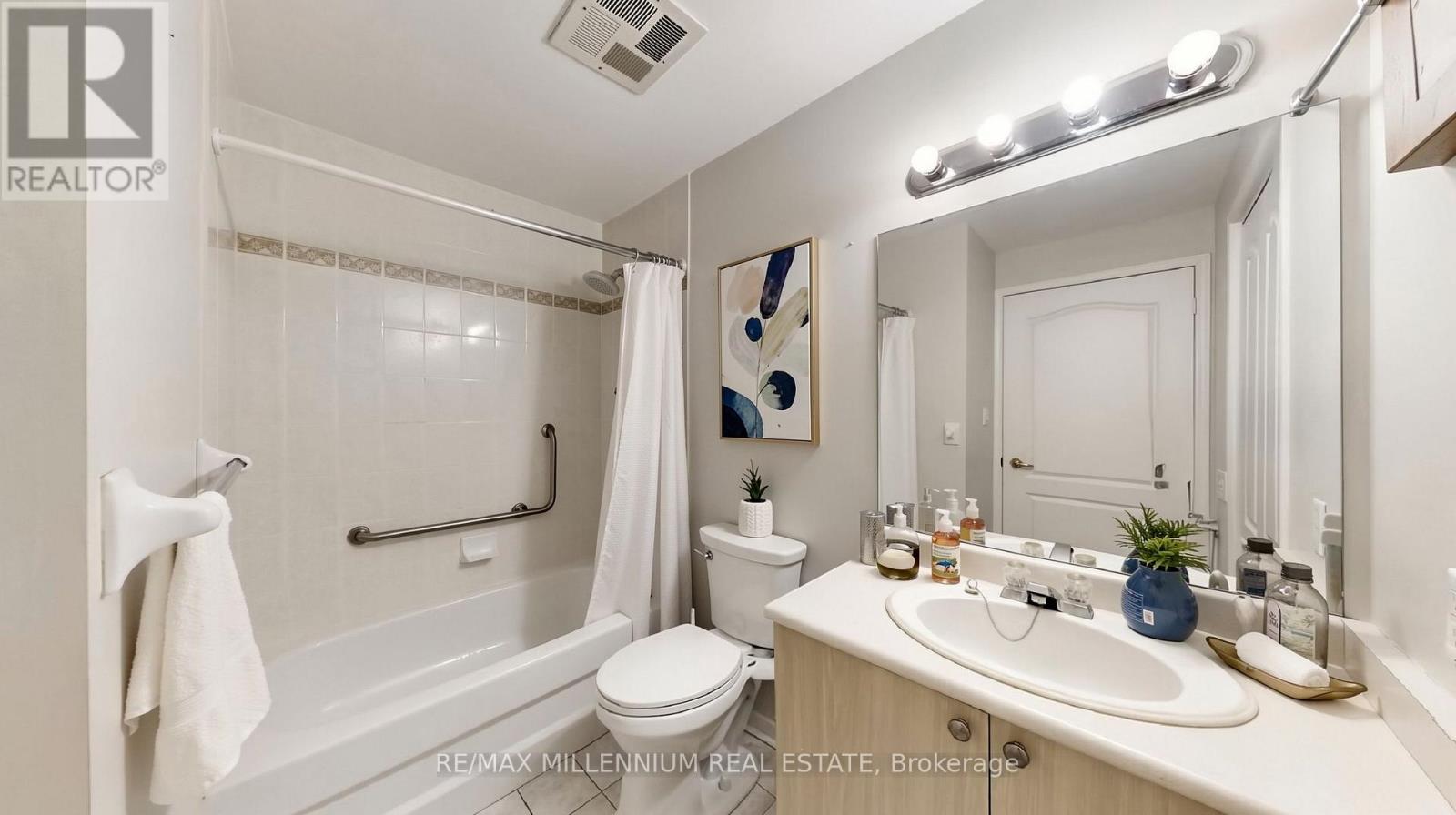 619 - 7373 Martingrove Road, Vaughan, Ontario  L4L 9K1 - Photo 19 - N12813578