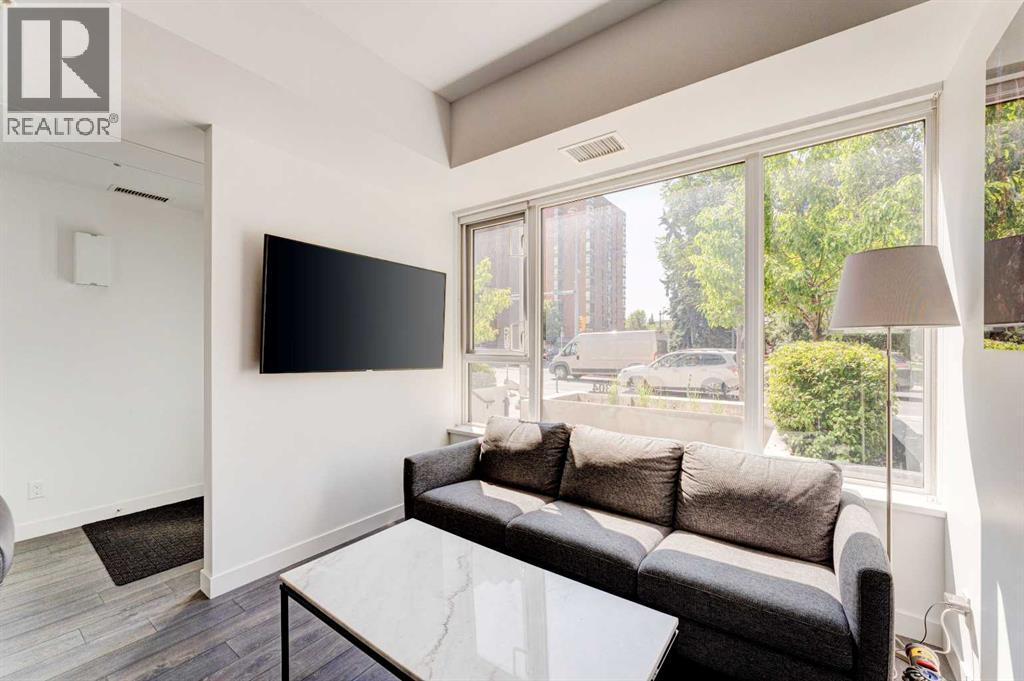 304 12 Avenue SW, Calgary, Alberta  T2R 0H2 - Photo 2 - A2269072