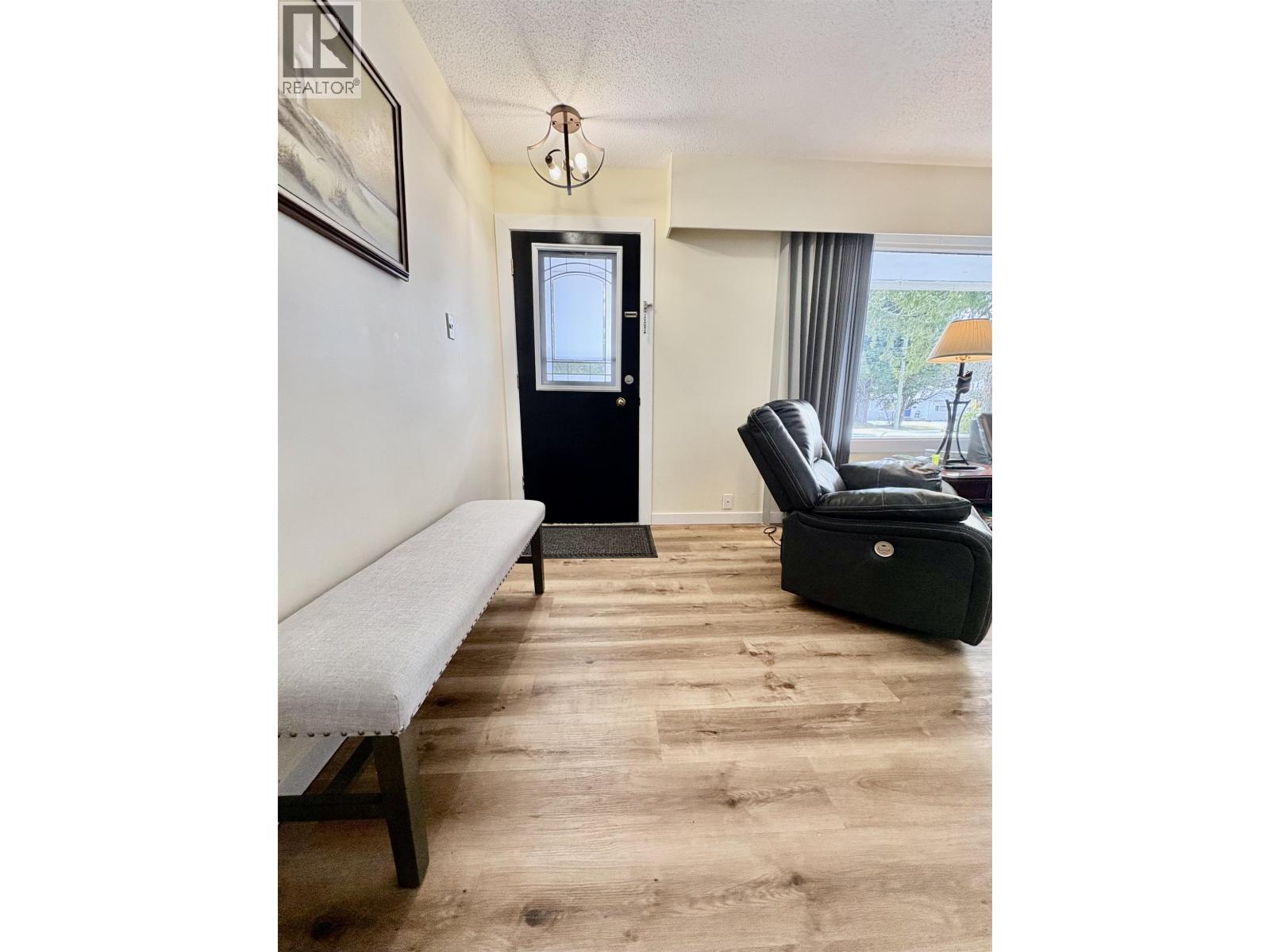 4824 Olson Avenue, Terrace, British Columbia  V8G 2A6 - Photo 2 - R3099332