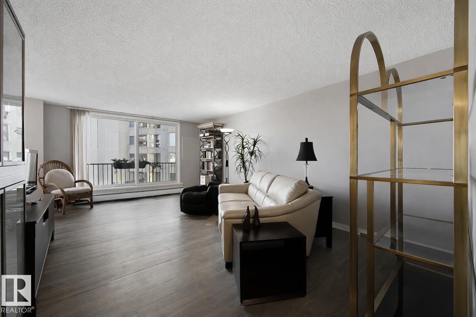 #504 10015 119 St Nw, Edmonton, Alberta  T5K 1Y7 - Photo 6 - E4477169