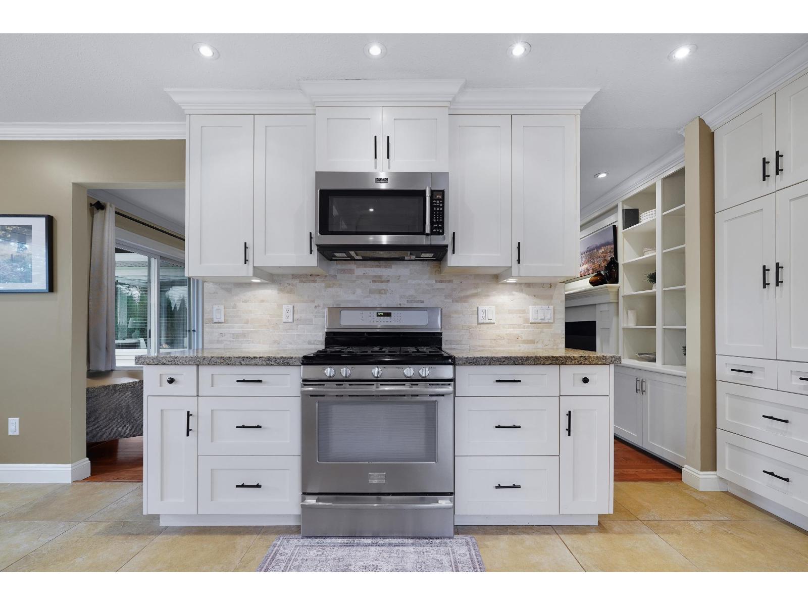 9424 154a Street, Surrey, British Columbia  V3R 9C8 - Photo 6 - R3099308