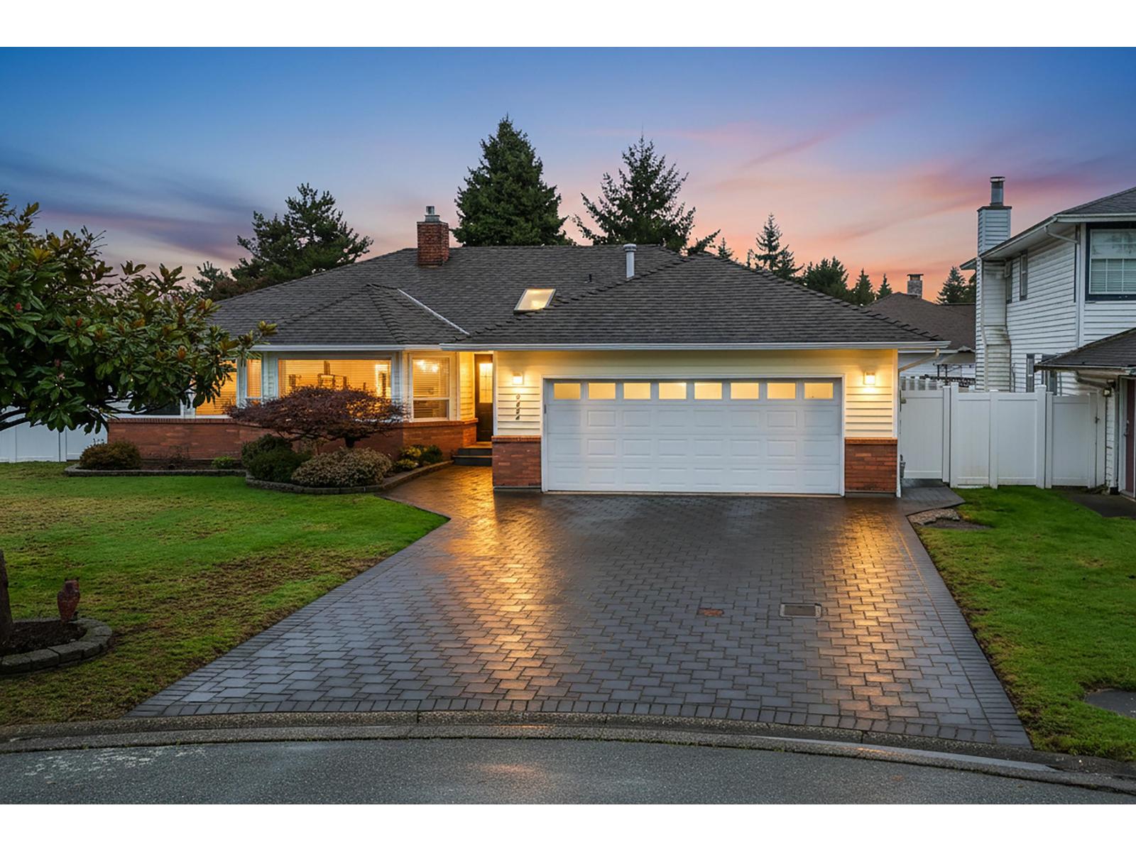 9424 154A STREET, surrey, British Columbia